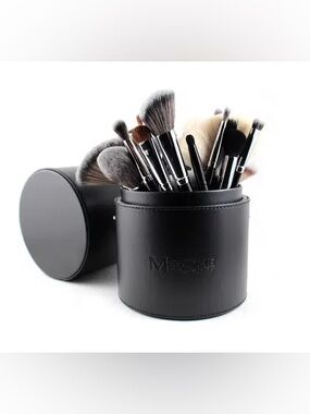 Morphe Makeup Brush Tubby Case (Selling as is!)